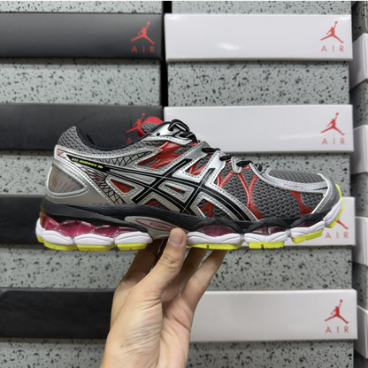 Asics Gel Nimbus 16 - Titanium / Black / Red