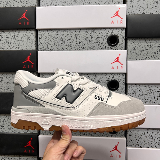 New Balance 550 - White/Grey