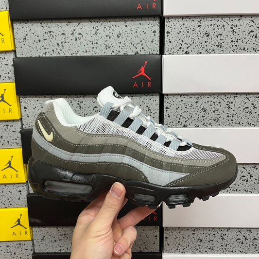 Air Max 95 - Smoke Gradient