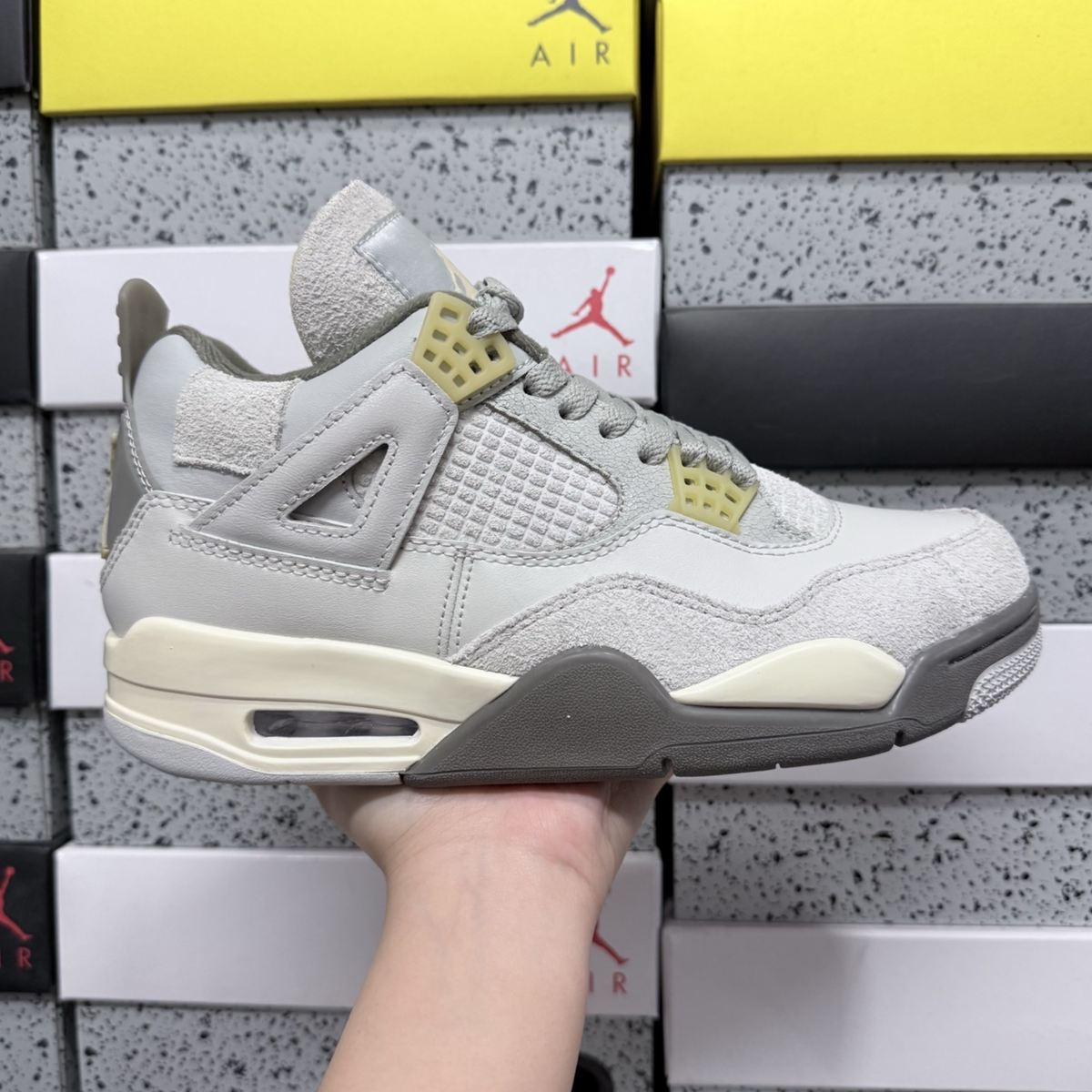 Air Jordan 4 Retro SE - Craft Photon Dust