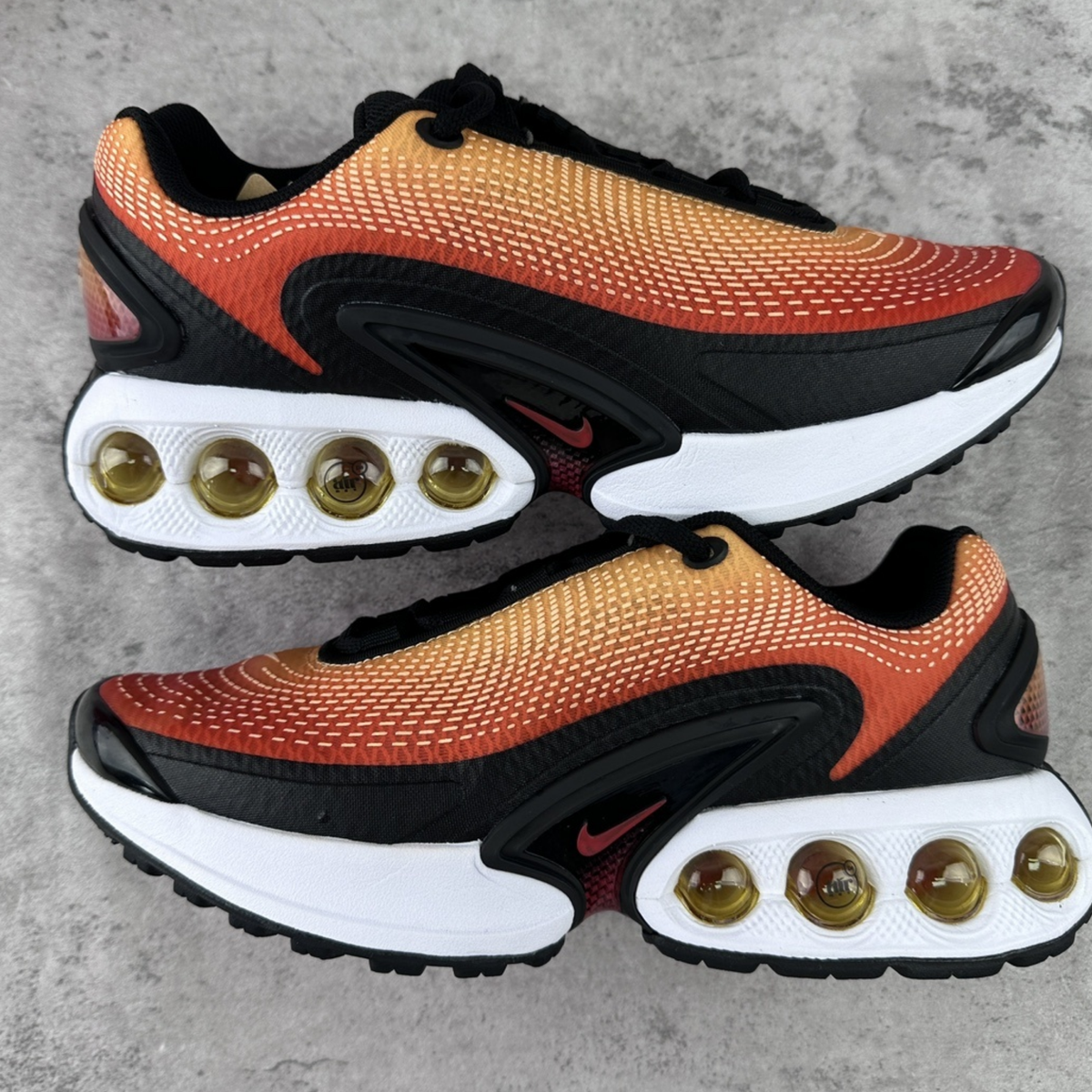Nike Air Max DN SE - Laser Orange