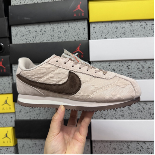 Nike Cortez W Cortez Textile - Silt Red/Phantom/Light Chocolate