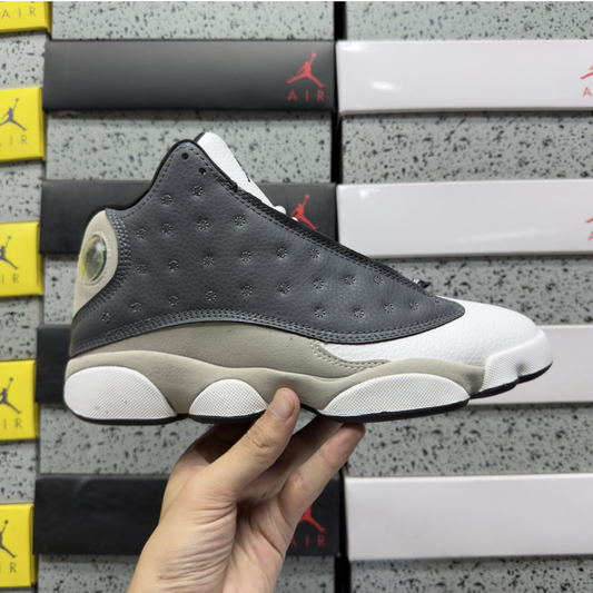 Air Jordan 13 Retro - Atmosphere Grey