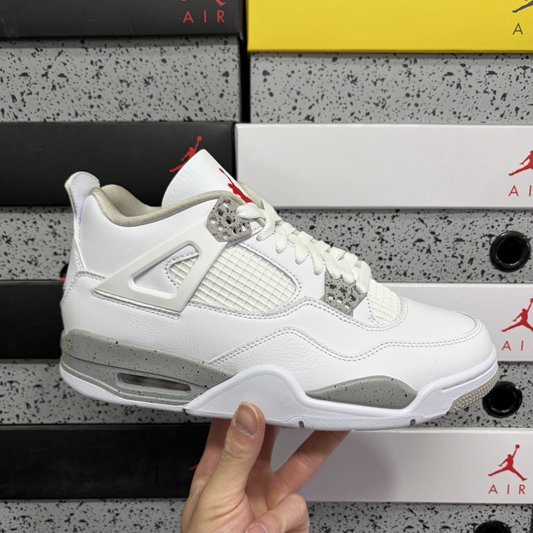 Air Jordan 4 Retro - White Oreo