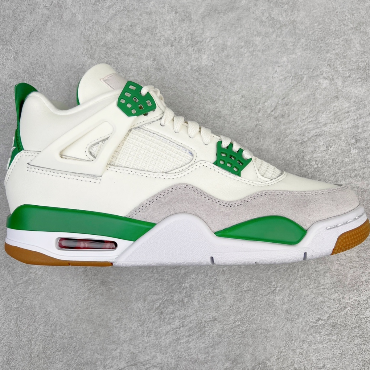 Nike SB x Air Jordan 4 Retro SP - Pine Green