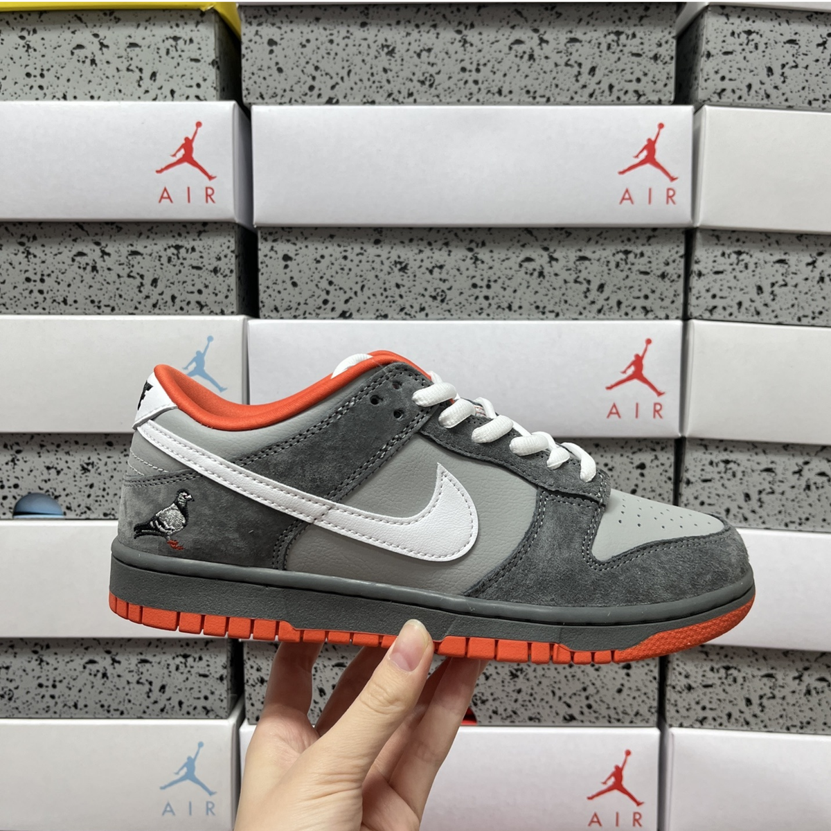 Nike Dunk Low Pro - Staple NYC Pigeon