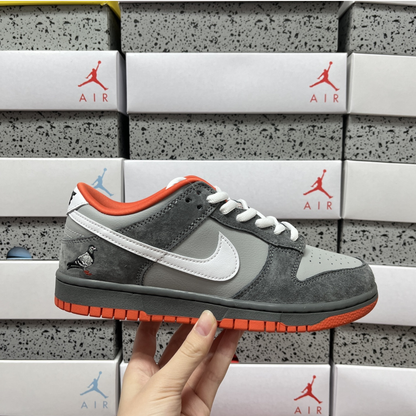 Nike Dunk Low Pro - Staple NYC Pigeon