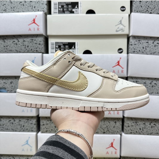 Nike Dunk Low - Sanddrift Metallic Gold