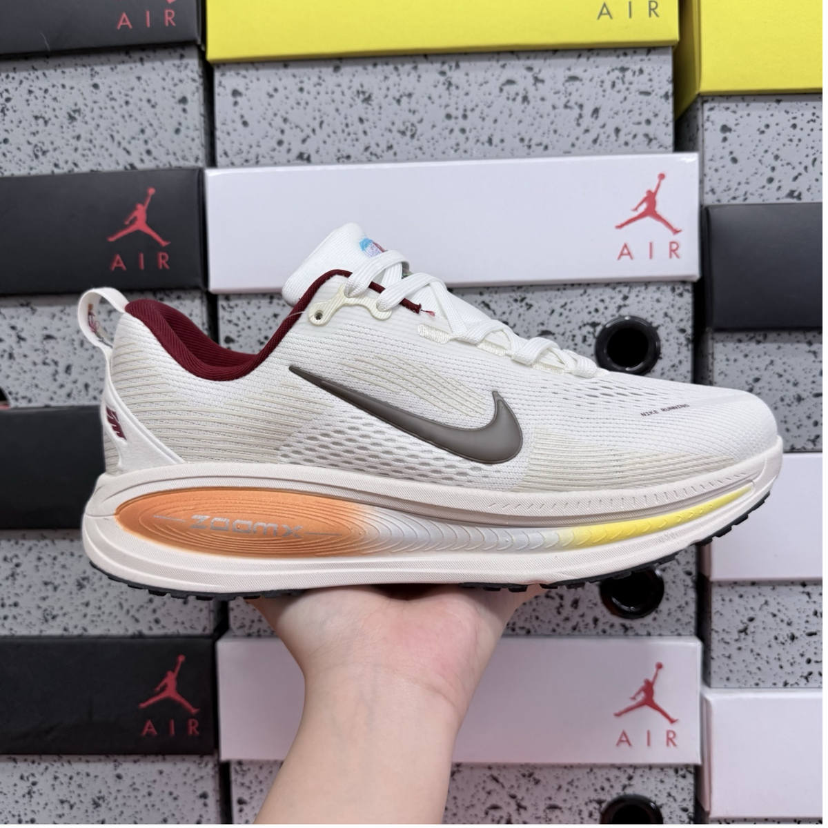 Nike Vomero 18 - Year of the Horse