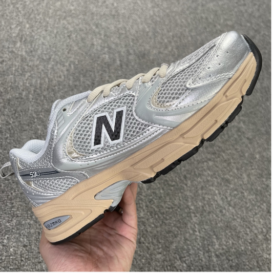 New Balance 530 - Vintage Silver Moonbeam