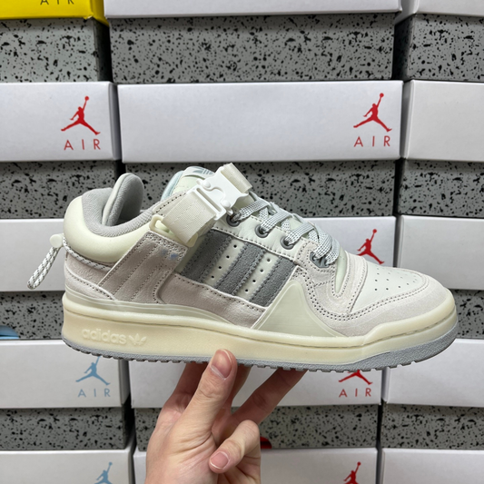 Adidas Forum Buckle Low  x Bad Bunny - Last Forum
