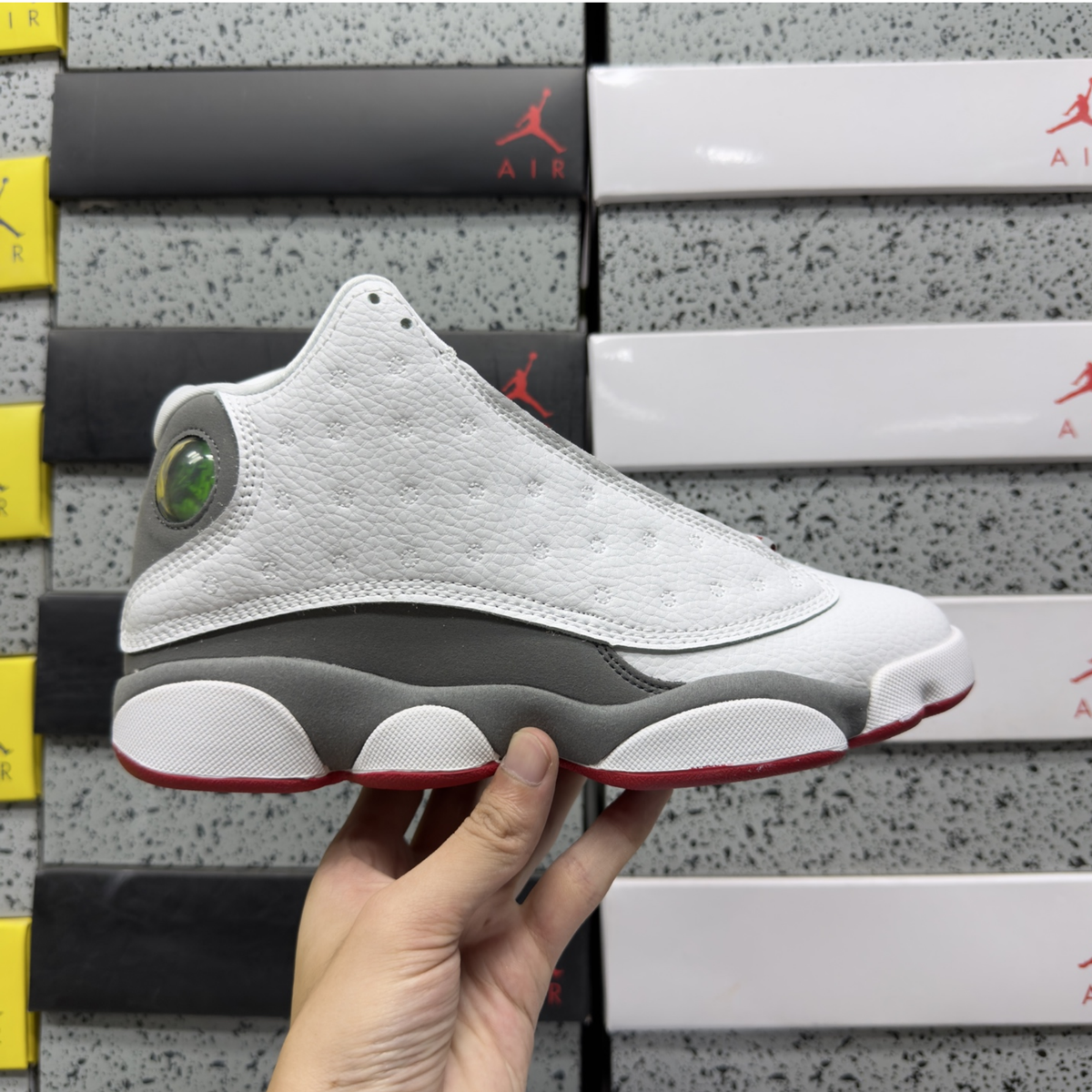 Air Jordan 13 Retro - Wolf Grey