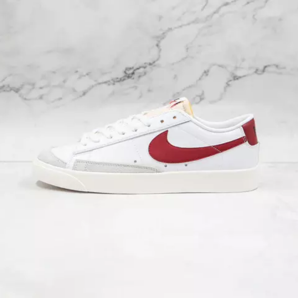 Nike Blazer Low '77  Vintage - White Team Red