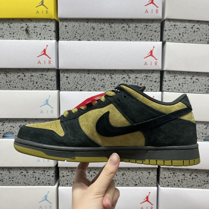 Supreme X Nike Dunk Low 94 - Camper Green