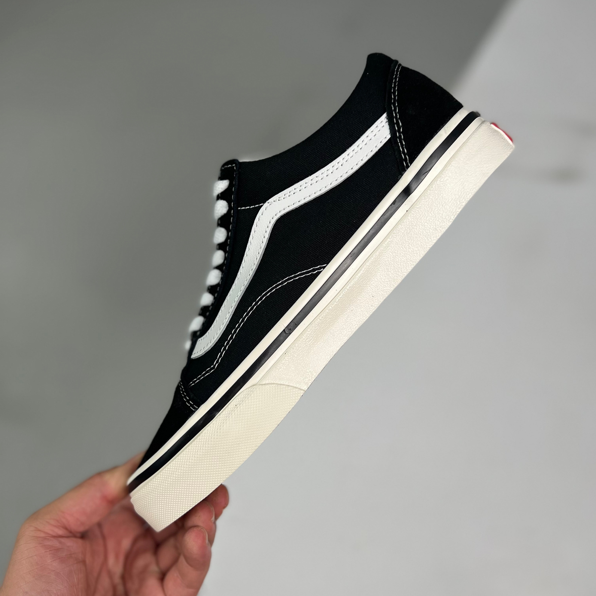 Vans Old Skool - Black/True White