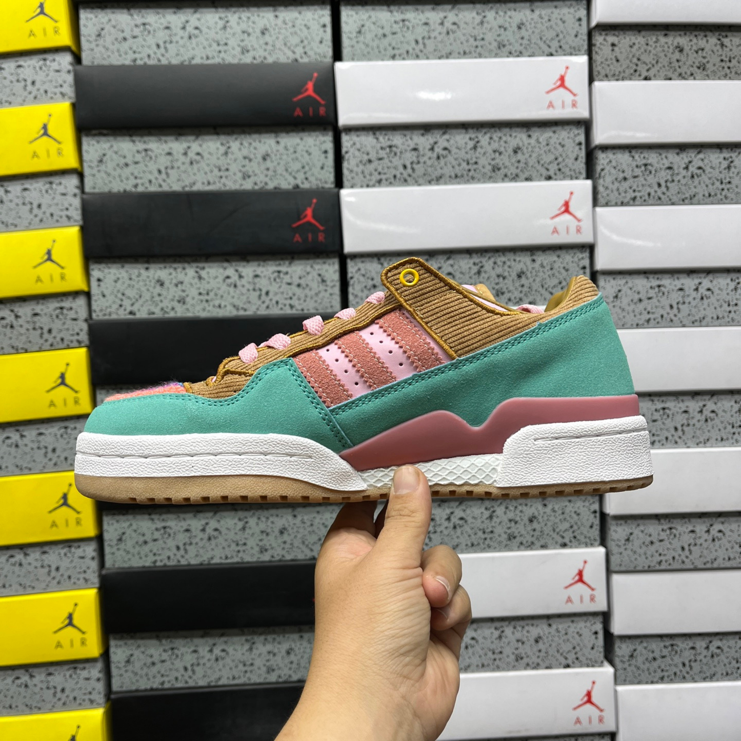 Adidas Forum Low x The Simpsons - Living Room