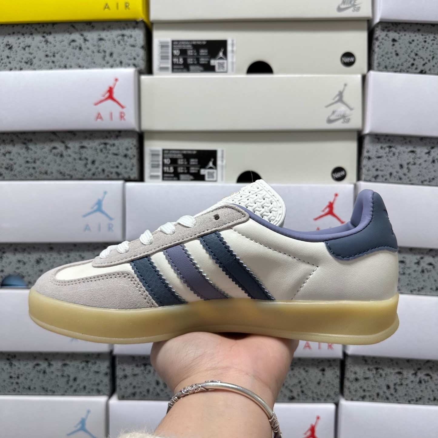 Adidas Gazelle Indoor - White / Preloved Ink / Off White