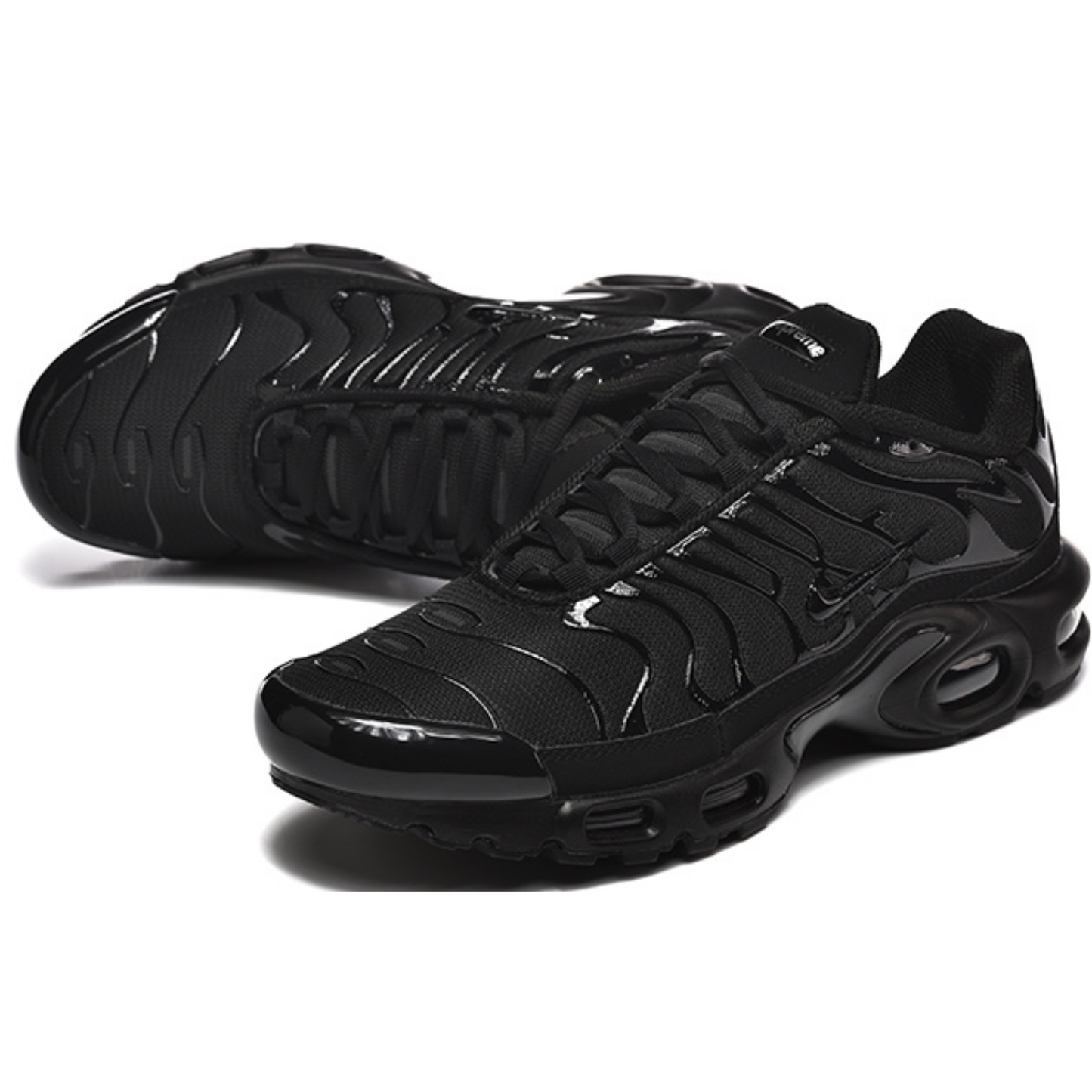 Supreme x Nike Air Max Plus - Triple Black