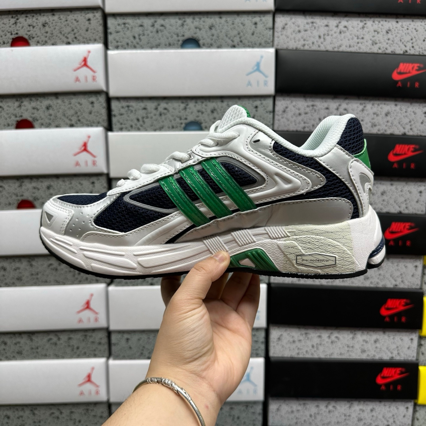 Adidas Response CL - White Green Collegiate Navy