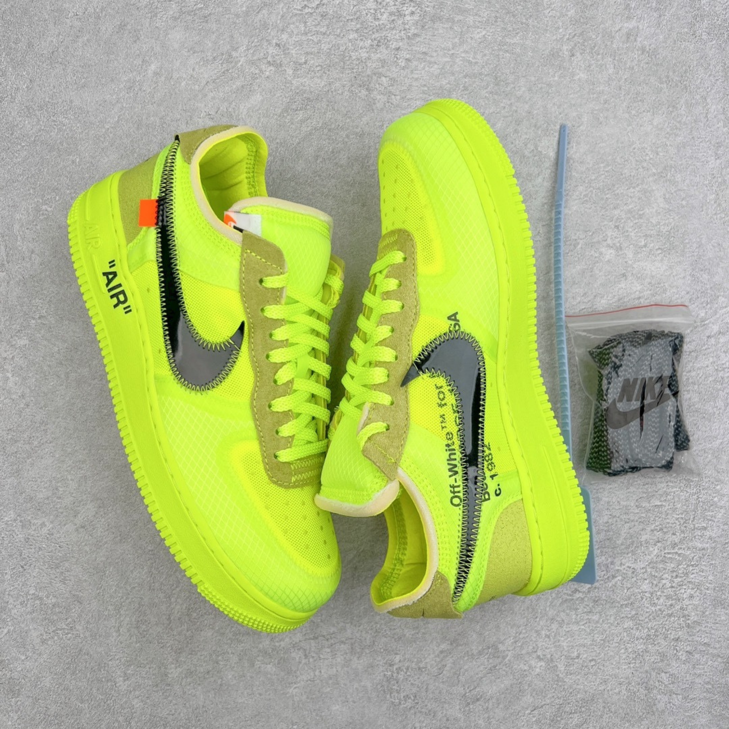 Off White x Nike Air Force 1 Low - Volt