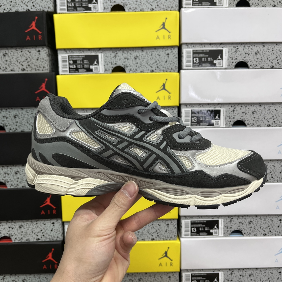 Asics Gel NYC - Oatmeal Obsidian Grey