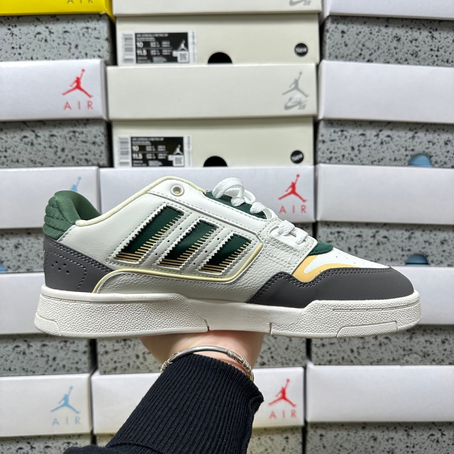 Adidas Drop Step Low 2.0 - White Tint / Collegiate Green / Magic Beige