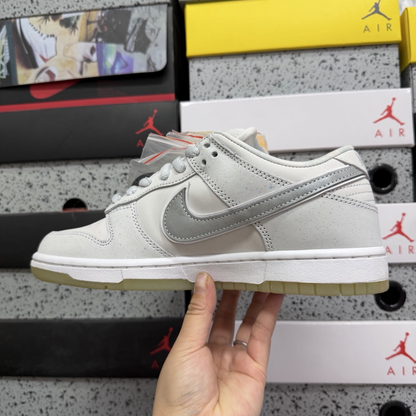Concepts  X Nike SB Dunk Low - White Lobster