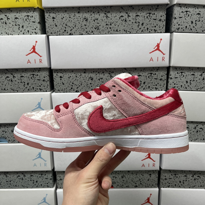Nike SB Dunk Low Pro - StrangeLove