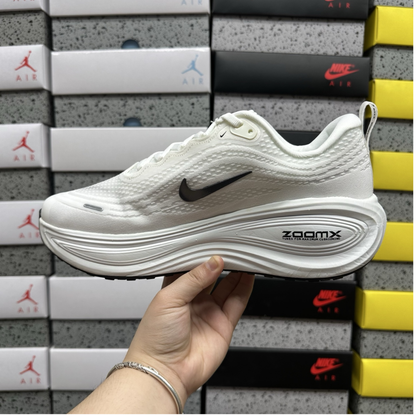 Nike Vomero Plus - White Black