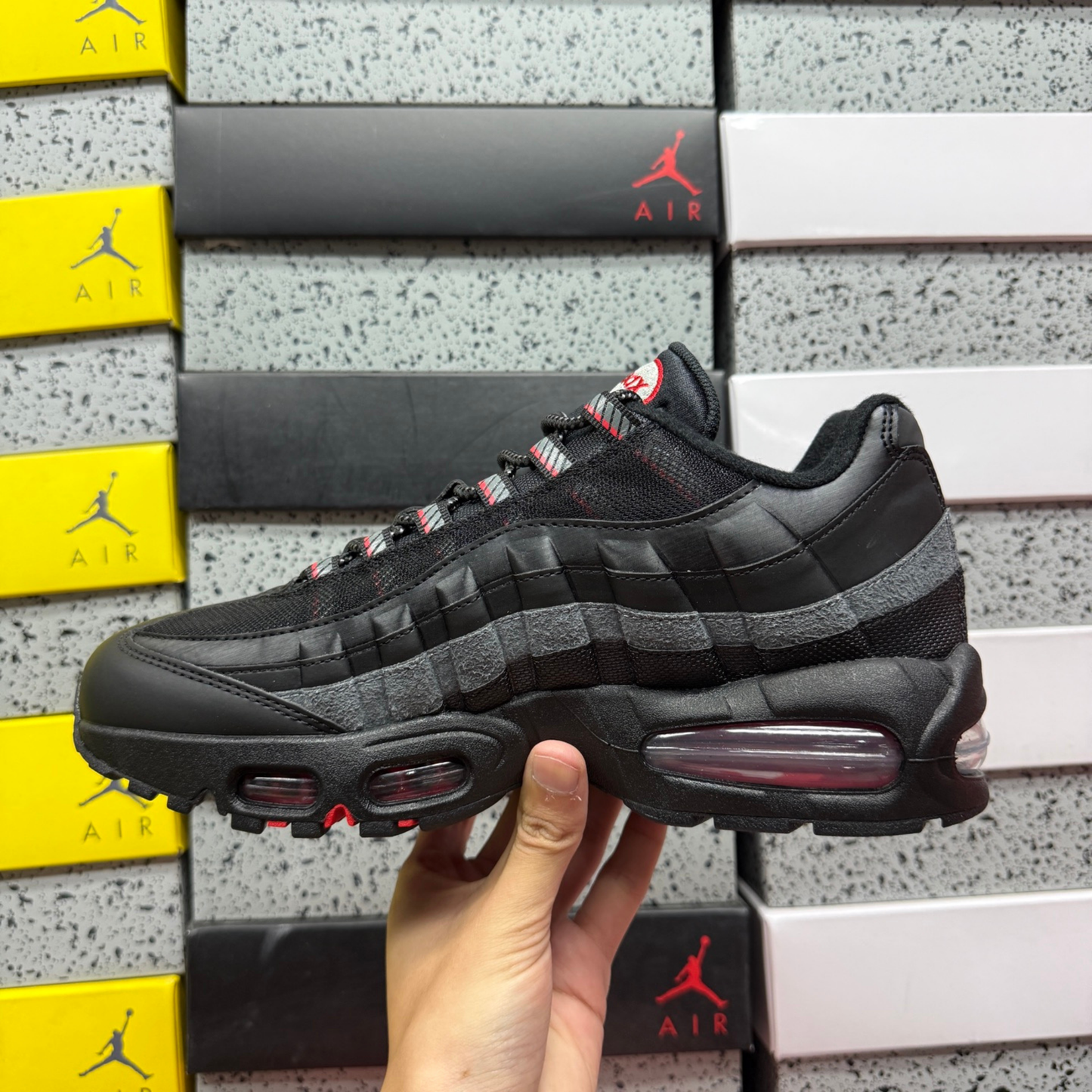 Air Max 95 - Black University Red