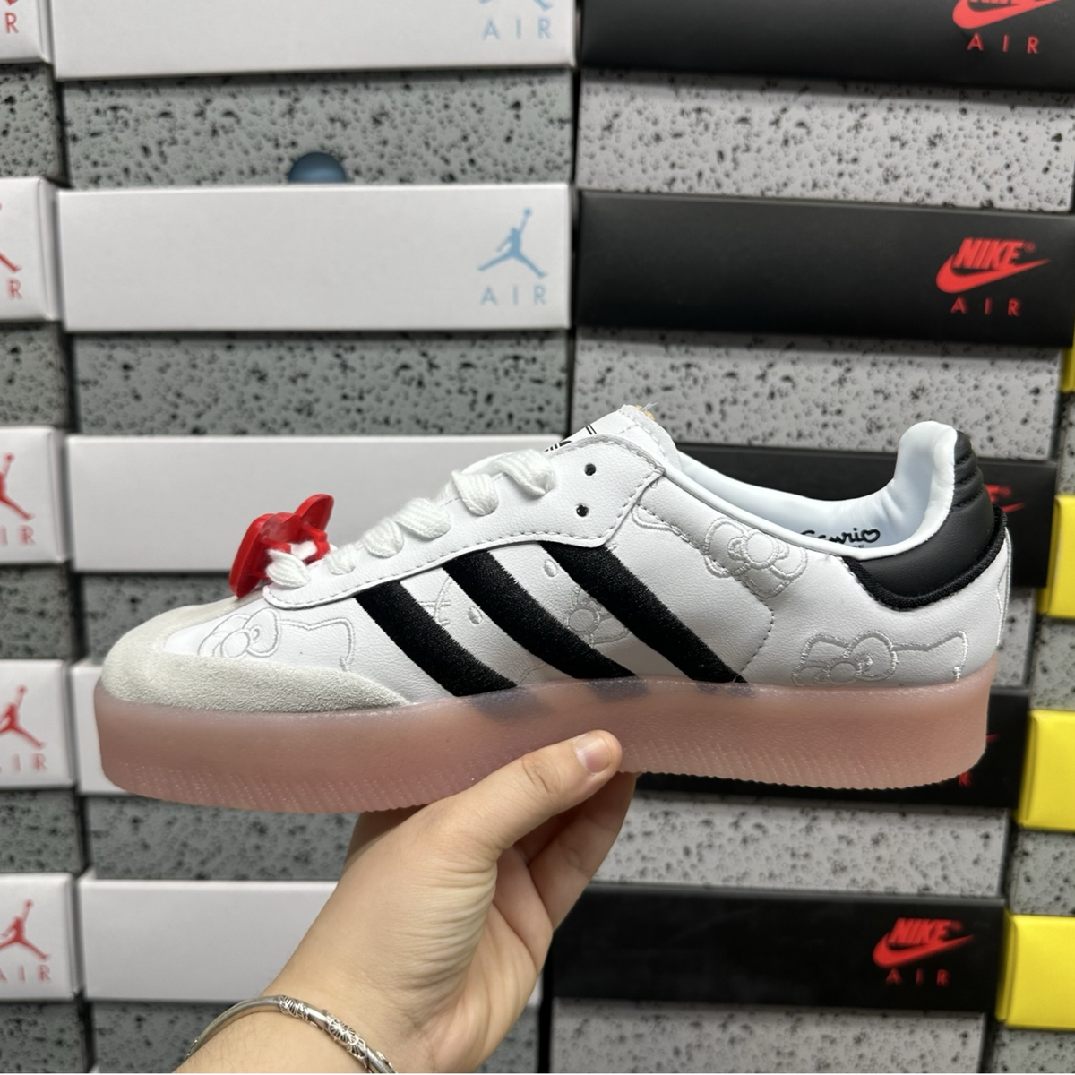 Hello Kitty x Adidas Samba - Cloud Silver Clear Pink