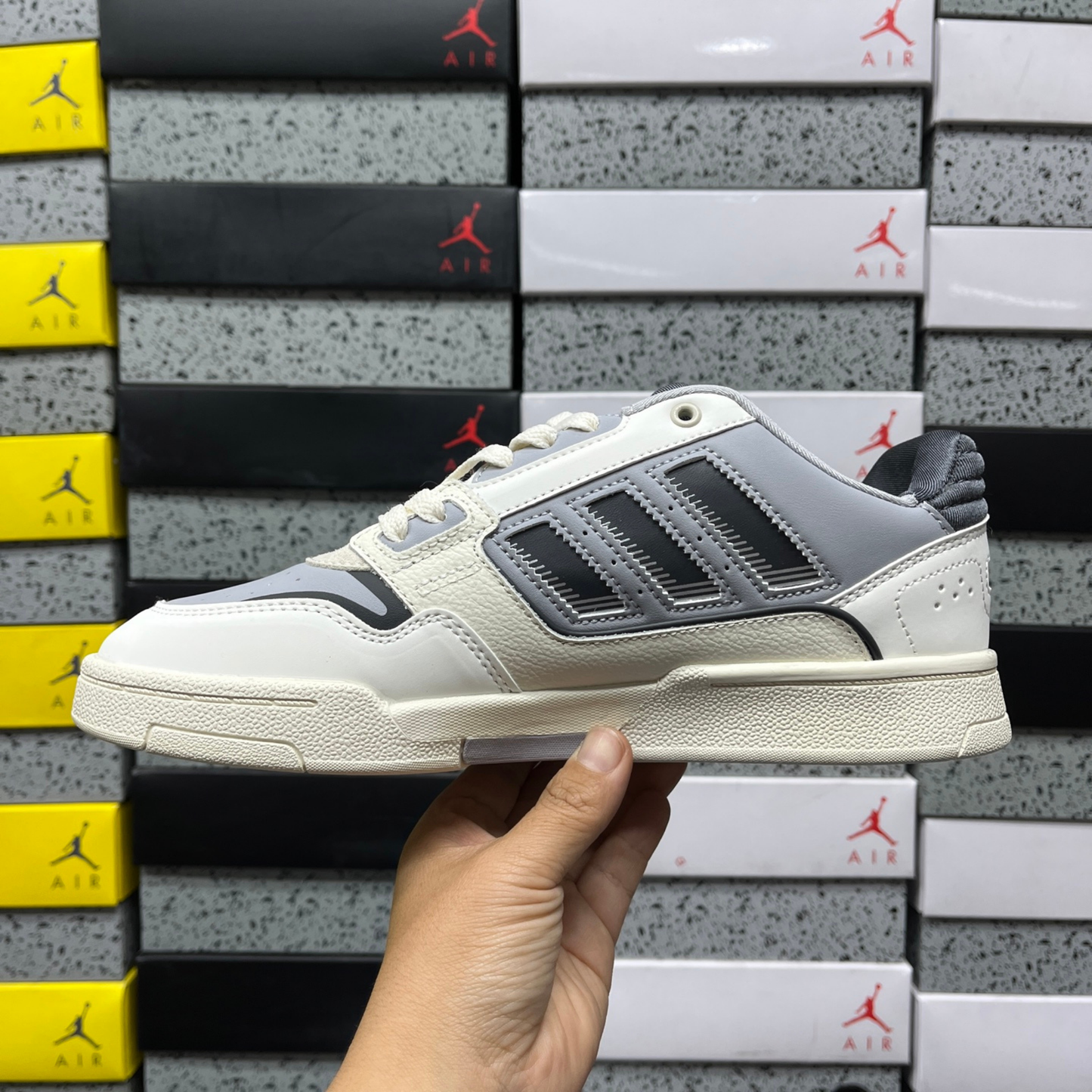 Adidas Drop Step Low 2.0 - Grey Stone / Core Black / Grey Two