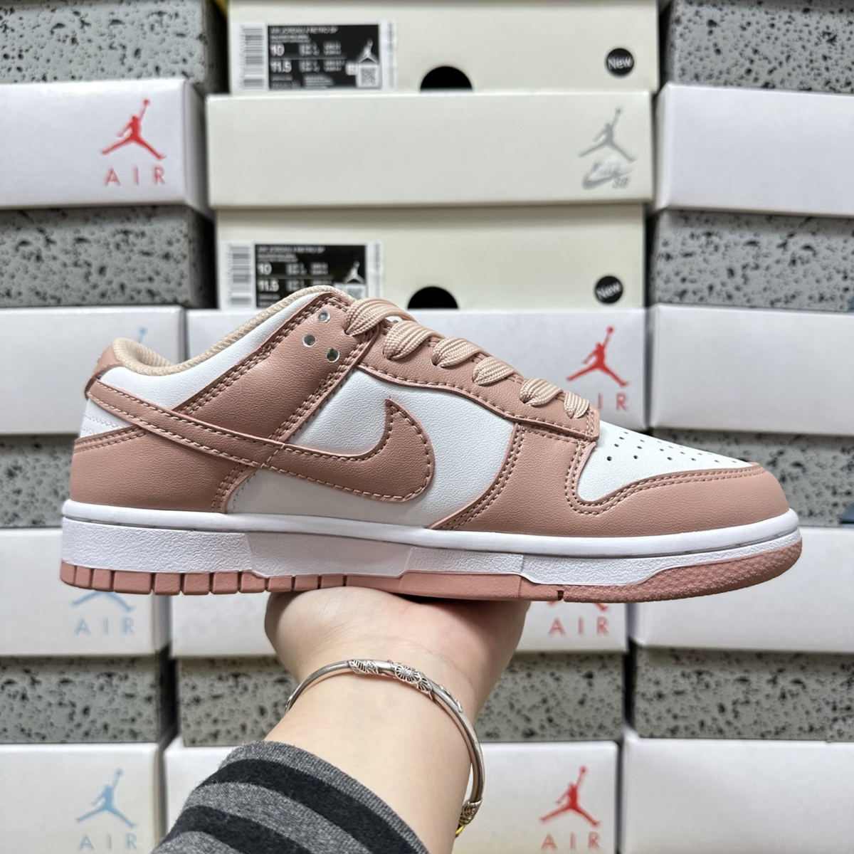 Nike Dunk Low - Rose Whisper