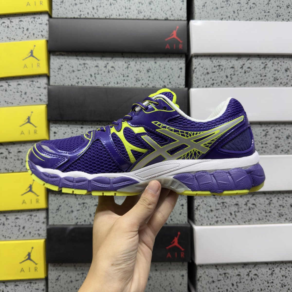 Asics Gel Nimbus 16 - Violet / Lightning / Flash Yellow