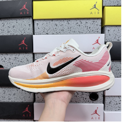 Nike Vomero 18 - Sail Bright Crimson Laser Orange