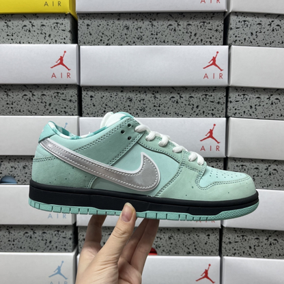 Concepts X Diamond Supply Co. X Nike SB Dunk Low - Tiffany Lobster