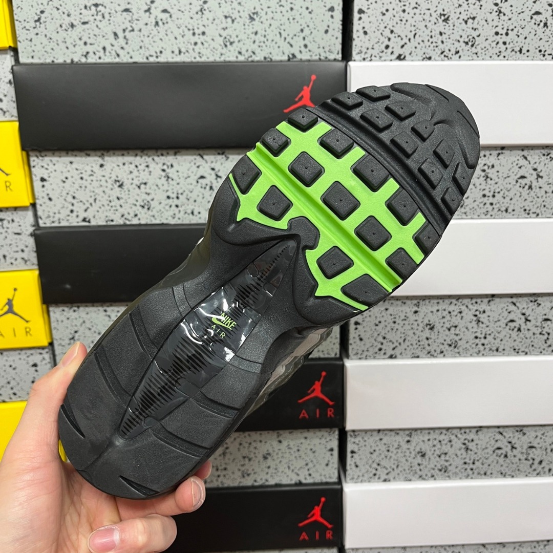 Air Max 95 - Black Neon