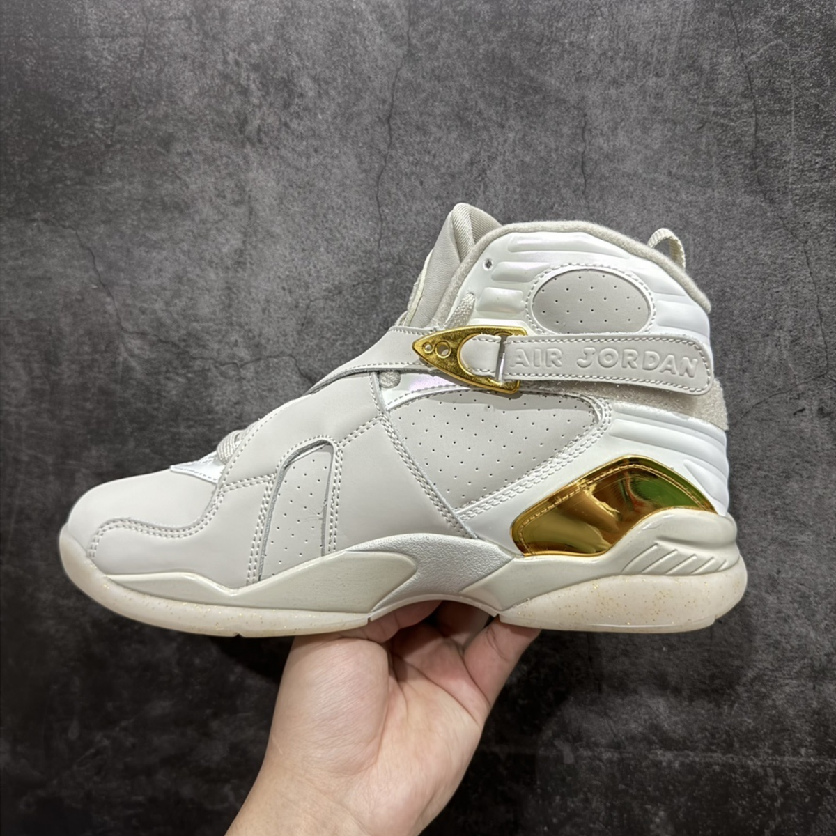 Air Jordan 8 Retro C&C - Championship Trophy