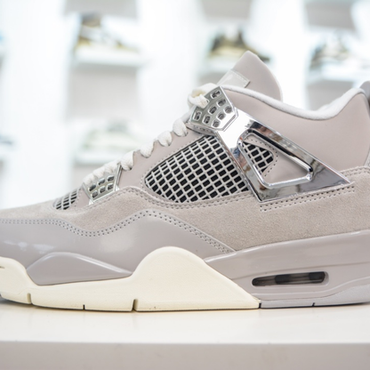 Air Jordan 4 Retro - Frozen Moments