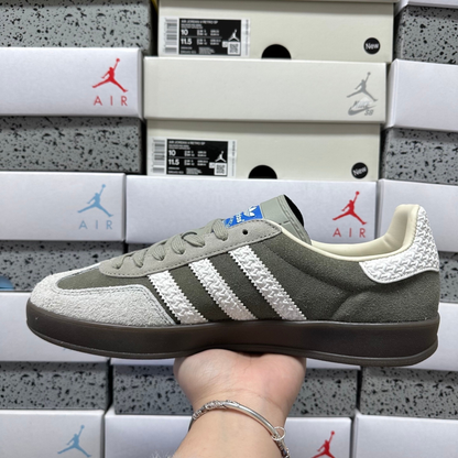 Adidas Gazelle Indoor - Olive Strata