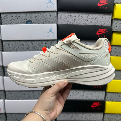 Adidas Terrex  Freehiker LT - Cream/Gold/Orange