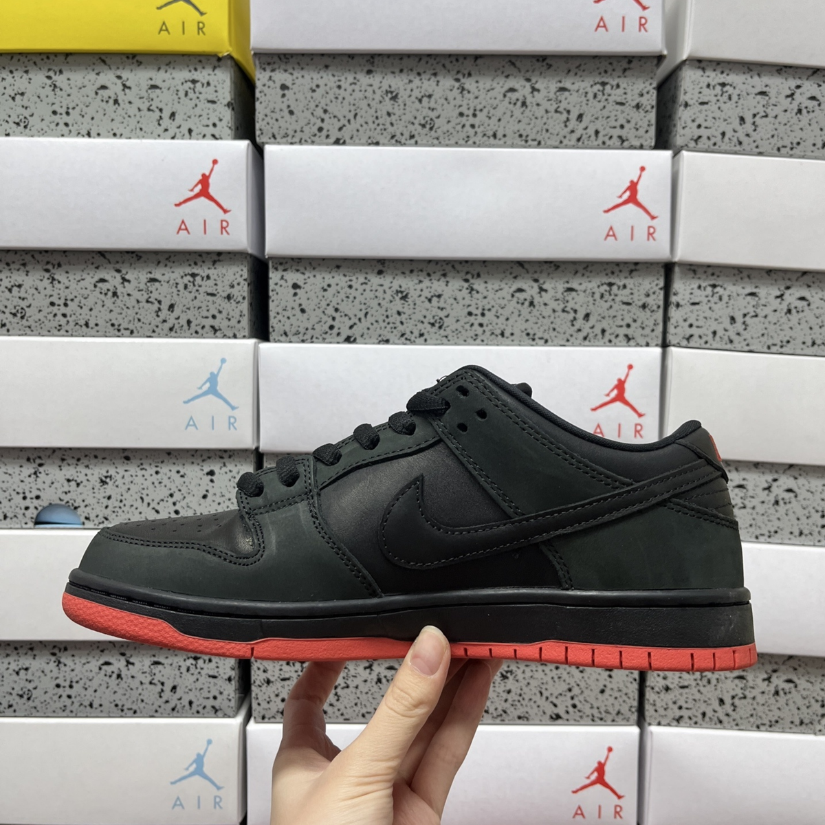 Jeff Staple x Nike Dunk Low Pro - Black Pigeon