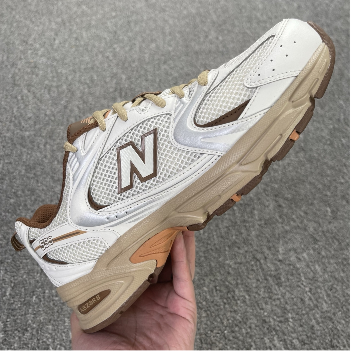 New Balance 530 - White Brown Beige