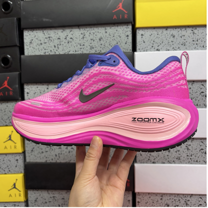 Nike Vomero Plus - Royal Pulse Fire Pink
