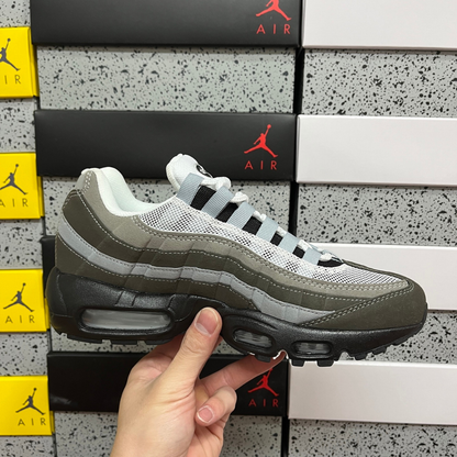 Air Max 95 - Smoke Gradient