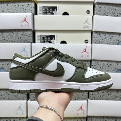 Nike Dunk Low - Medium Olive