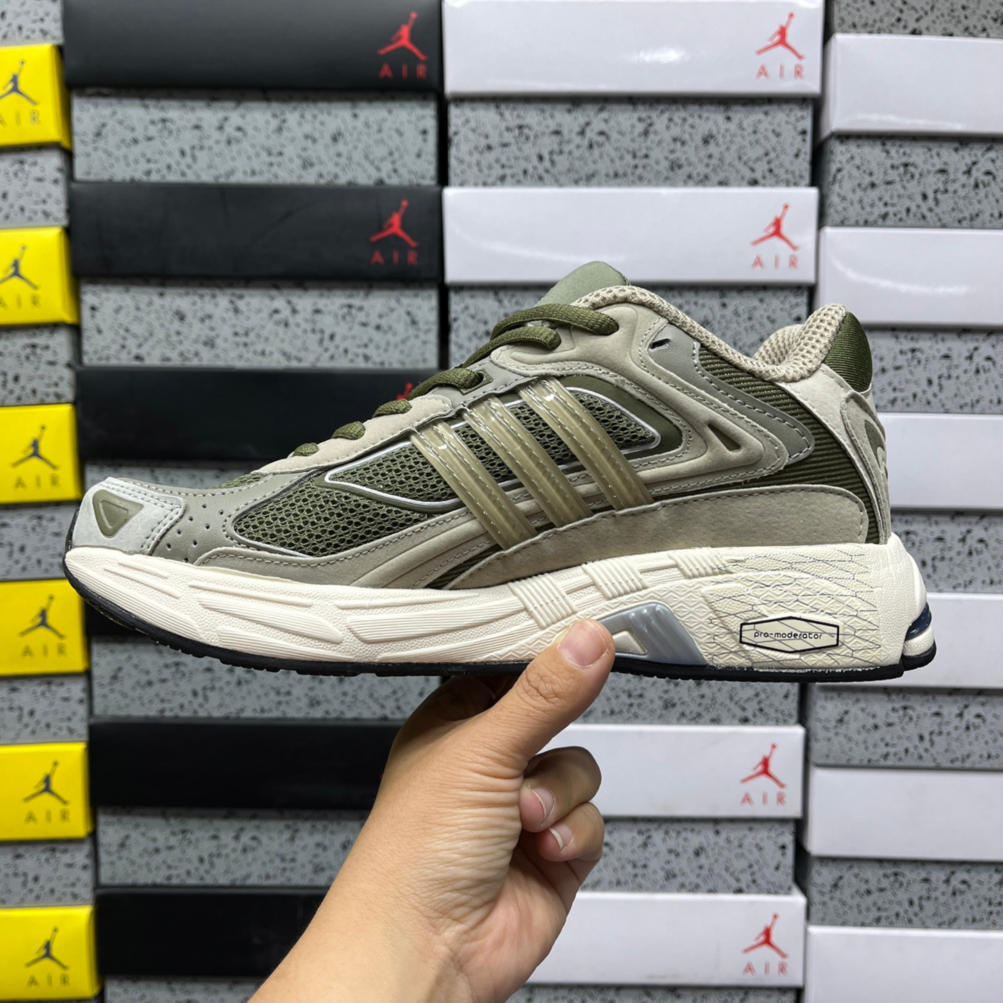 Adidas Response CL - Silver Green Olive Cargo