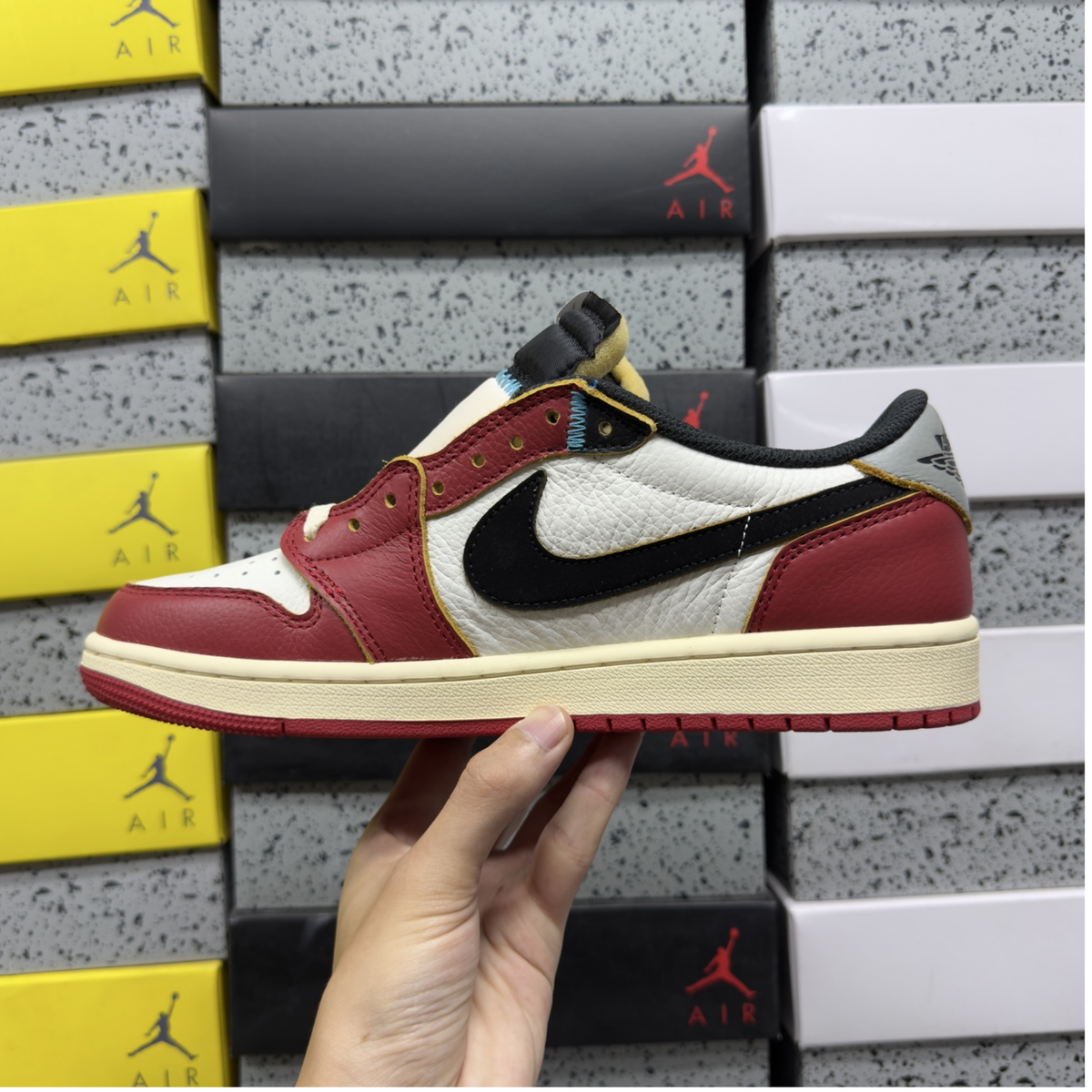 Union LA x Air Jordan 1 Retro Low OG - Chicago / Varsity Red