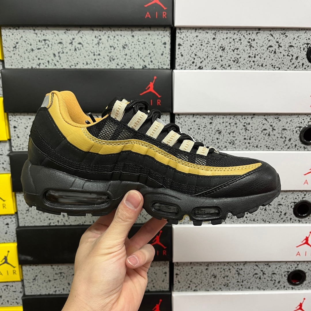 Air Max 95 - Black Elemental Gold
