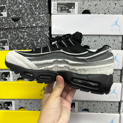 Air Max 95 x CDG - Grey